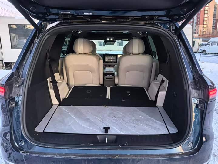 Фото 4 - Changan Deepal S09