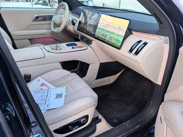 Фото 8 - Changan Deepal S09