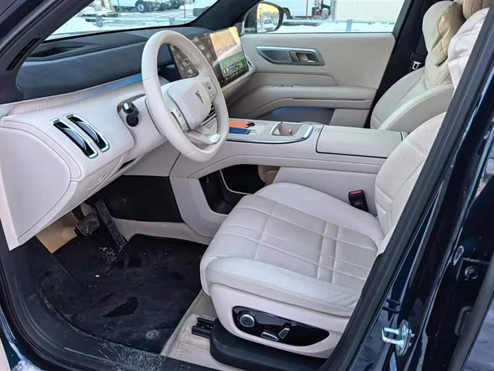 Фото 9 - Changan Deepal S09