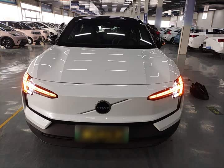 Фото 3 - Volvo EX30