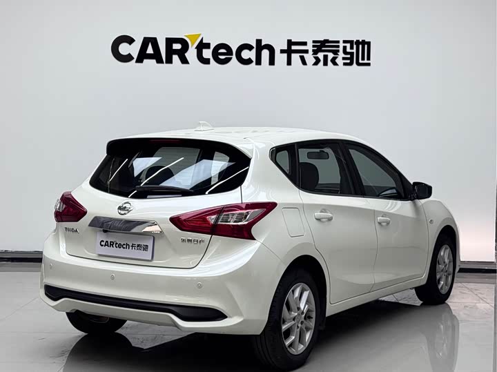 Фото 3 - Nissan Tiida