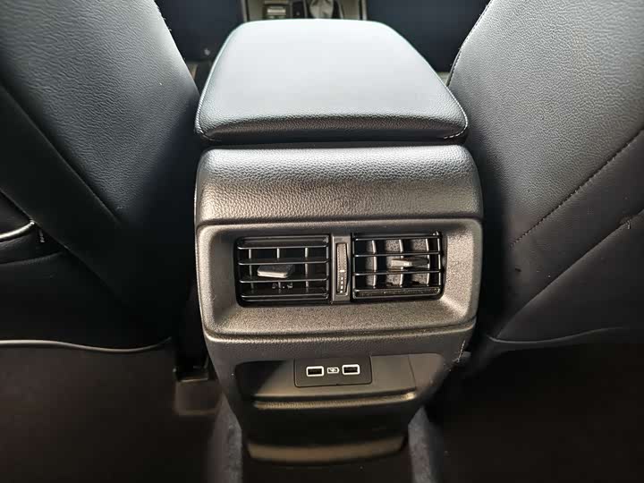 Фото 8 - Honda CR-V