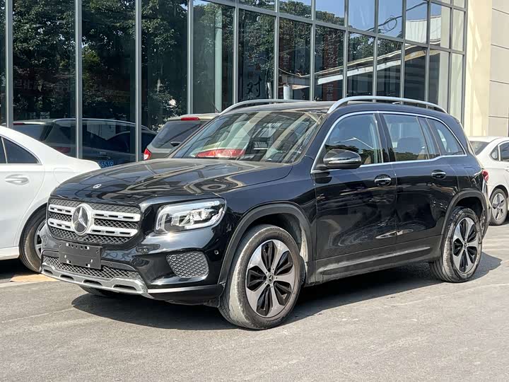 Фото 1 - Mercedes-Benz GLB-Class