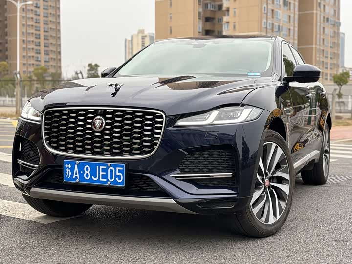 Фото 1 - Jaguar F-Pace