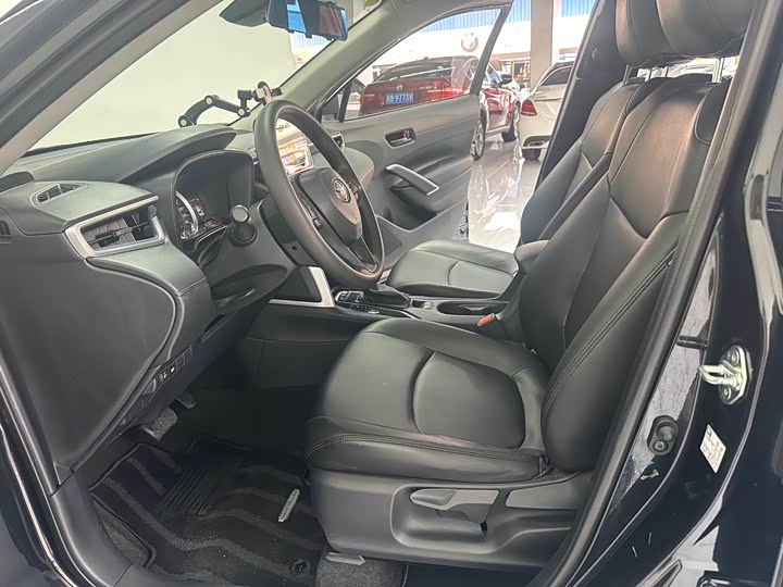 Фото 4 - Toyota Corolla Cross