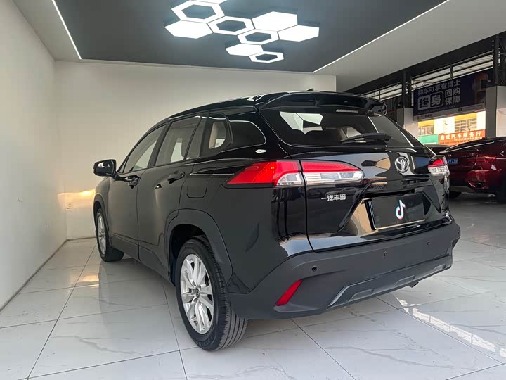 Фото 9 - Toyota Corolla Cross