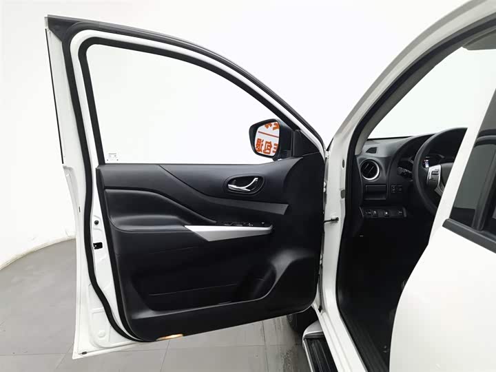 Фото 8 - Nissan Terra