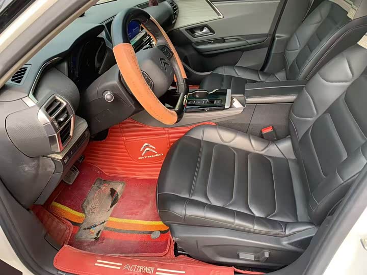 Фото 4 - Citroen C5 X