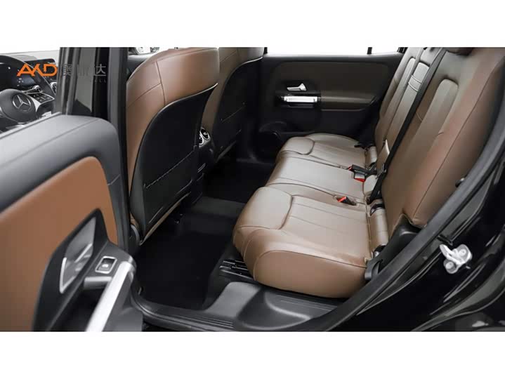 Фото 7 - Mercedes-Benz GLB-Class