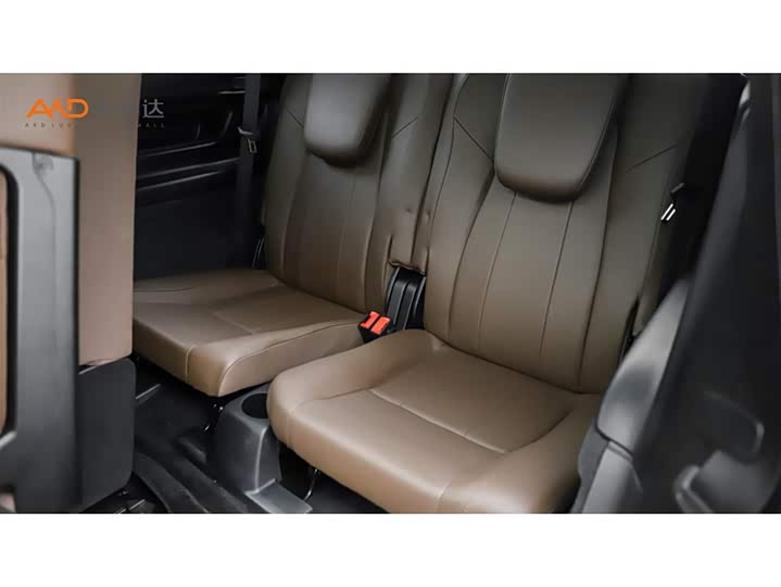 Фото 9 - Mercedes-Benz GLB-Class