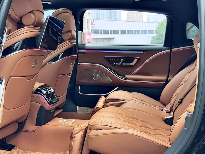 Фото 7 - Mercedes-Benz Maybach S-Class