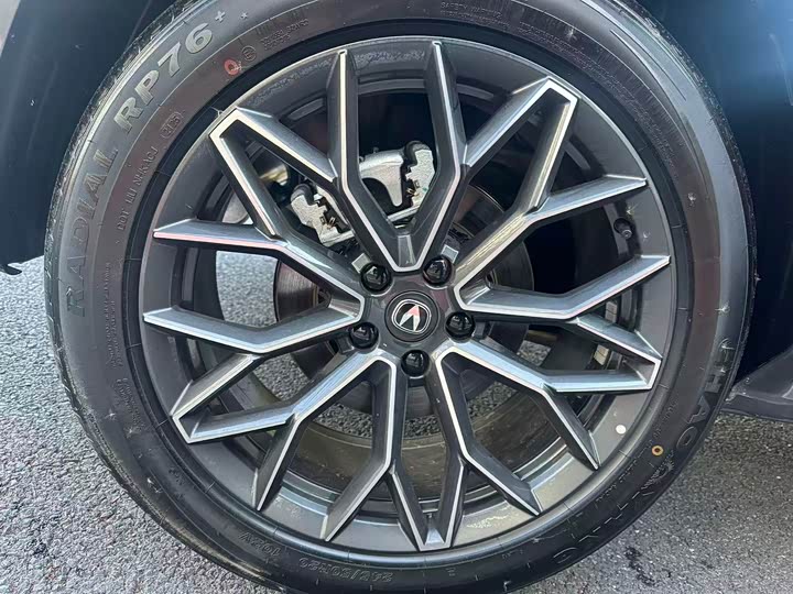 Фото 7 - Changan UNI-Z Hybrid