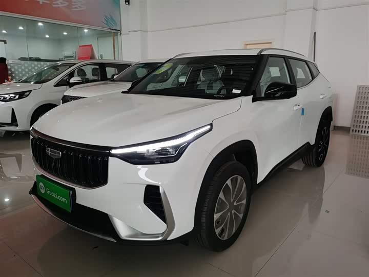 Фото 2 - Geely Atlas