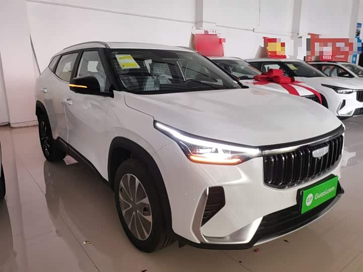 Фото 4 - Geely Atlas