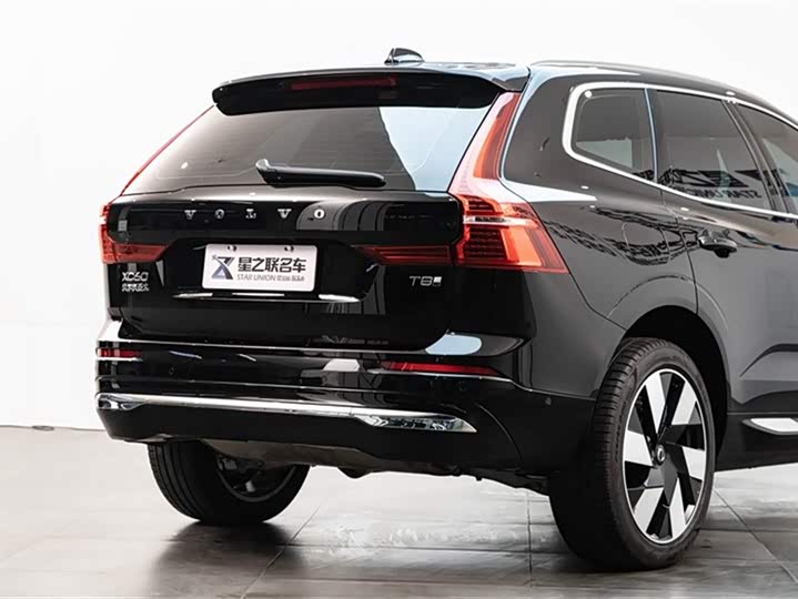 Фото 6 - Volvo XC60 Hybrid