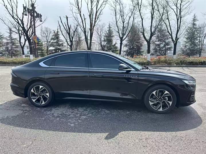 Фото 6 - Lincoln Z (Zephyr)