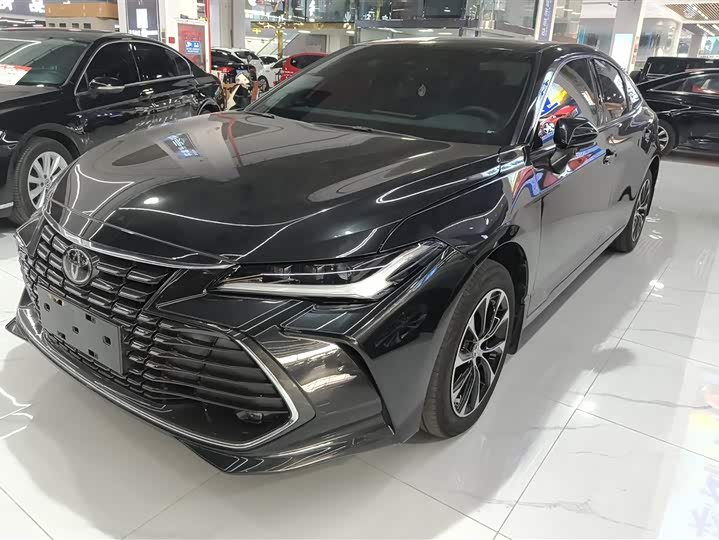 Фото 1 - Toyota Avalon