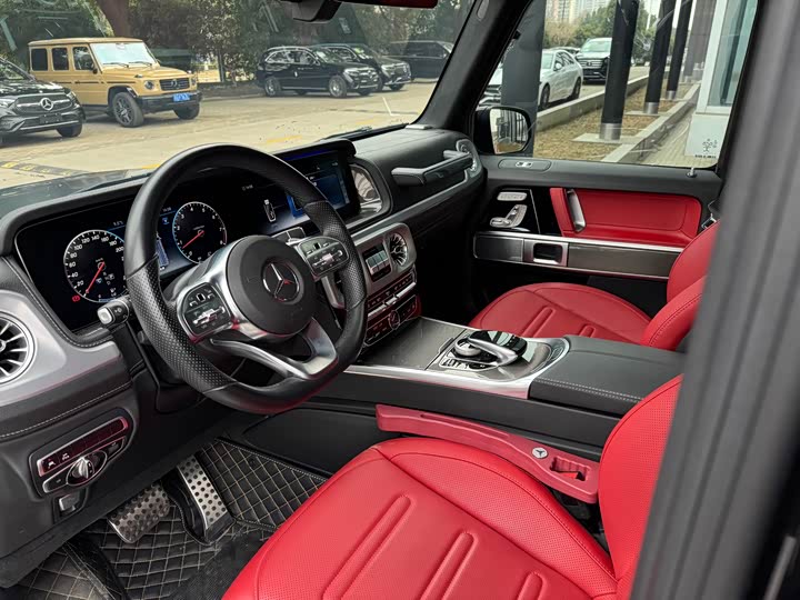 Фото 6 - Mercedes-Benz G-Class