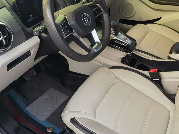 Фото 4 - BYD Yuan Pro