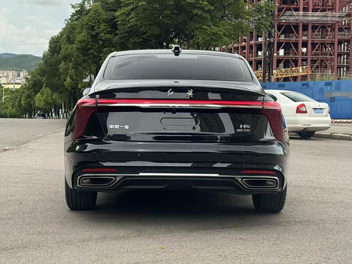 Фото 9 - Hongqi H5