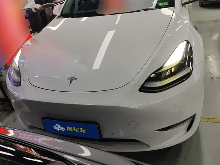 Фото 2 - Tesla Model Y
