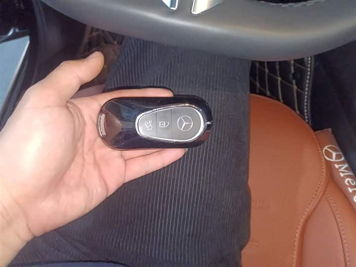 Фото 9 - Mercedes-Benz GLC-Class