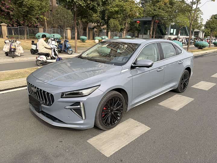 Фото 1 - Geely Preface L