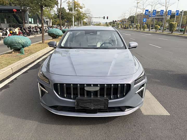 Фото 3 - Geely Preface L