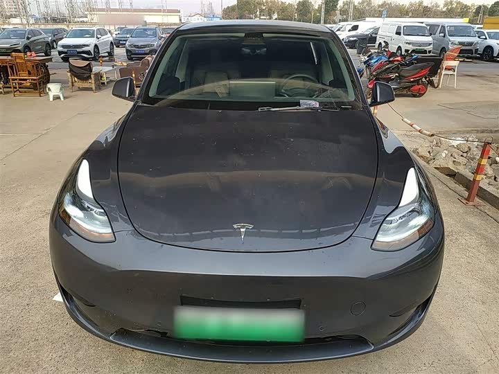 Фото 3 - Tesla Model Y