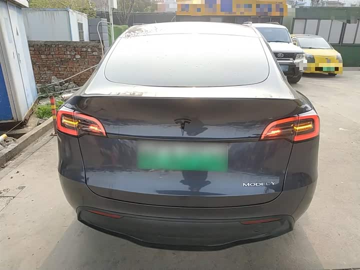 Фото 6 - Tesla Model Y
