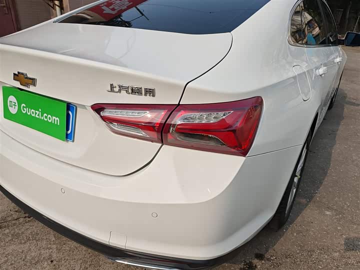 Фото 8 - Chevrolet Malibu XL