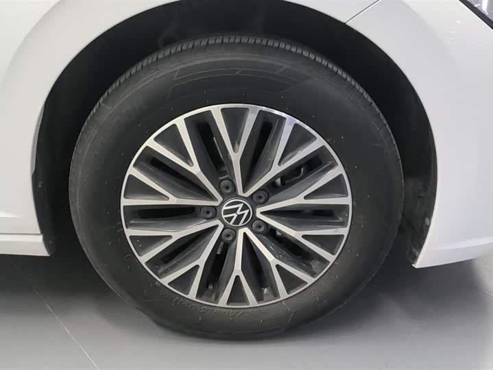 Фото 6 - Volkswagen Sagitar L