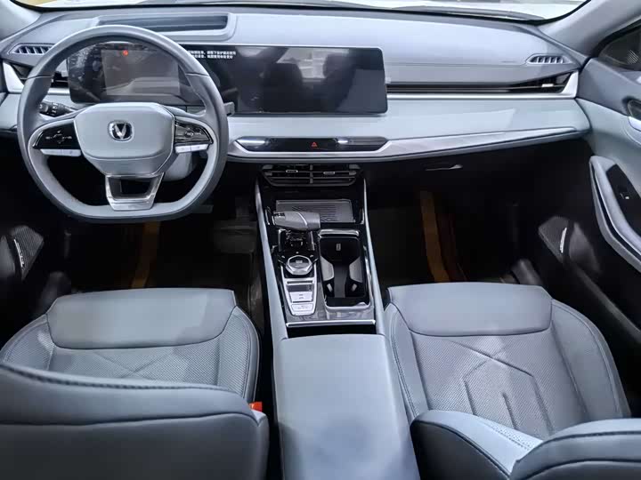 Фото 8 - Changan Raeton Plus