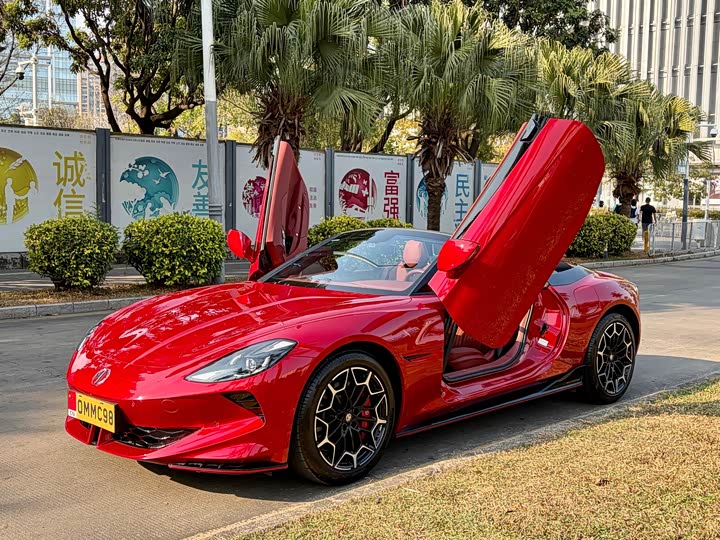 Фото 1 - MG Motor Cyberster