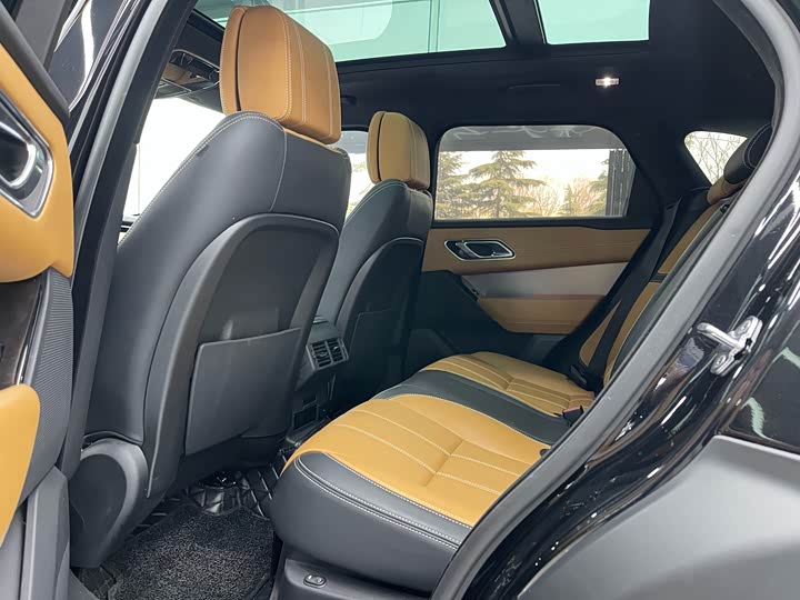 Фото 9 - Land Rover Range Rover Velar