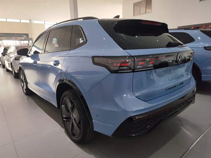 Фото 5 - Volkswagen Tiguan L Pro