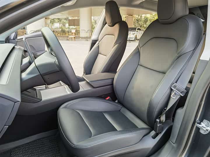 Фото 5 - Tesla Model 3