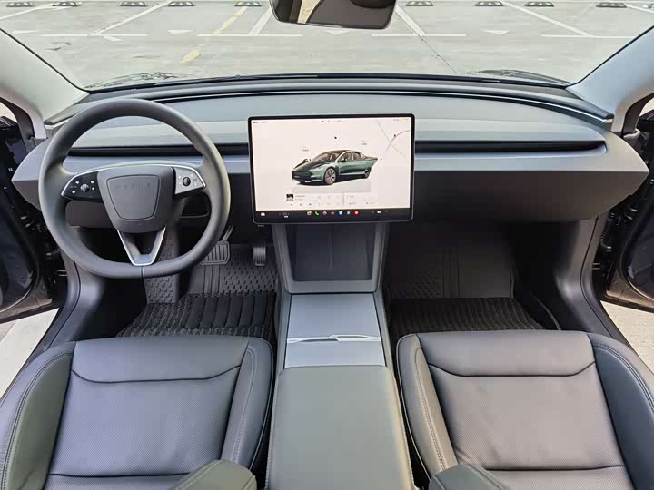 Фото 6 - Tesla Model 3