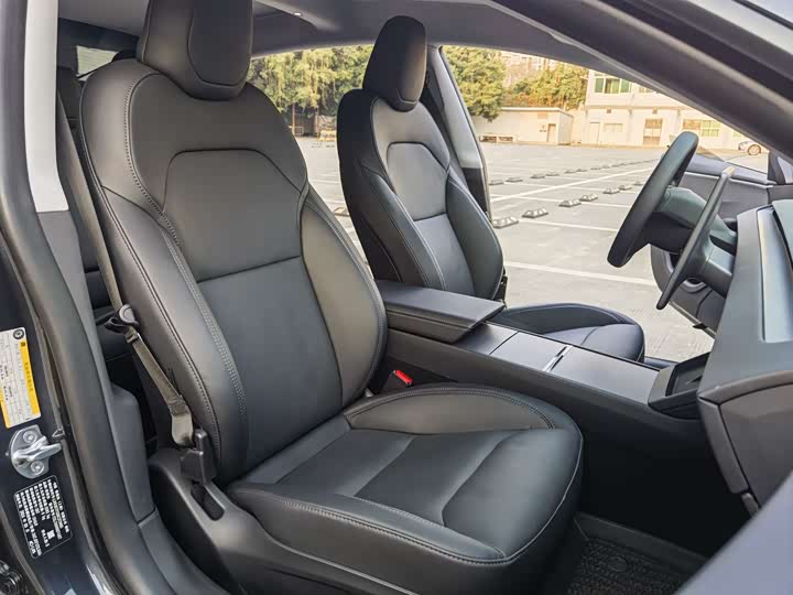 Фото 7 - Tesla Model 3