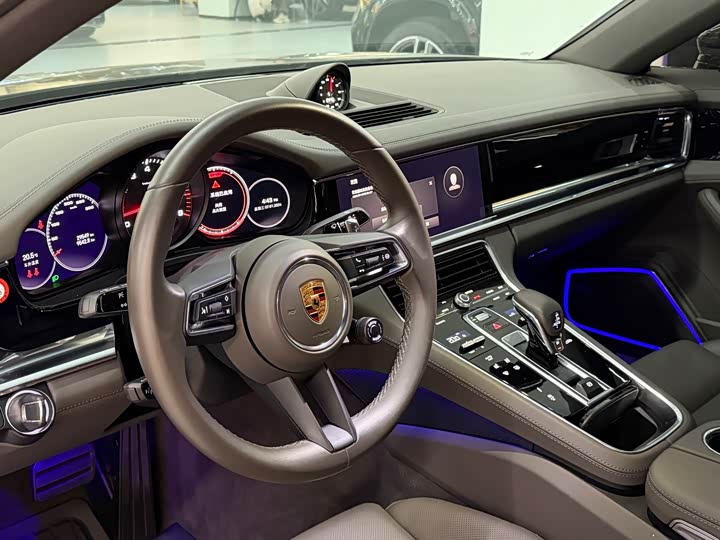 Фото 4 - Porsche Panamera