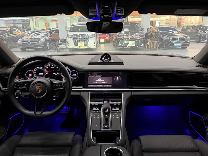 Фото 6 - Porsche Panamera