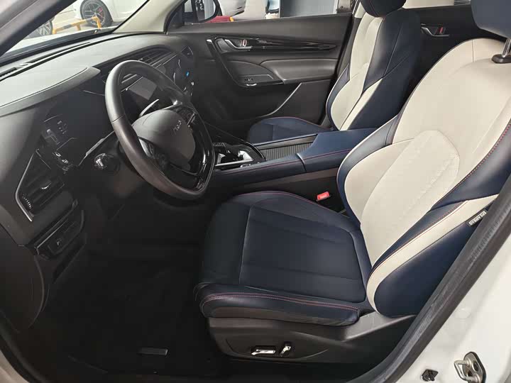 Фото 4 - Dongfeng Aeolus AX7