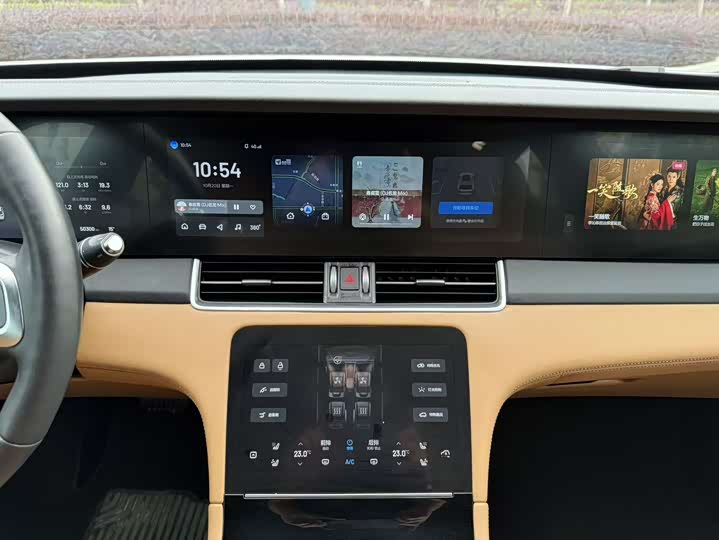 Фото 6 - LiXiang One