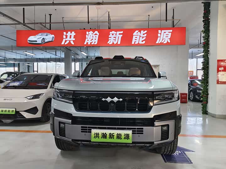 Фото 2 - BYD FangChengBao Leopard 8