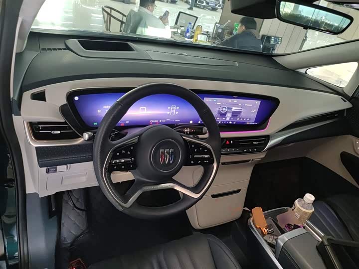 Фото 9 - Buick GL8 Century