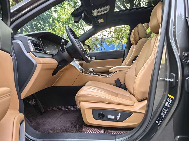 Фото 6 - LiXiang One