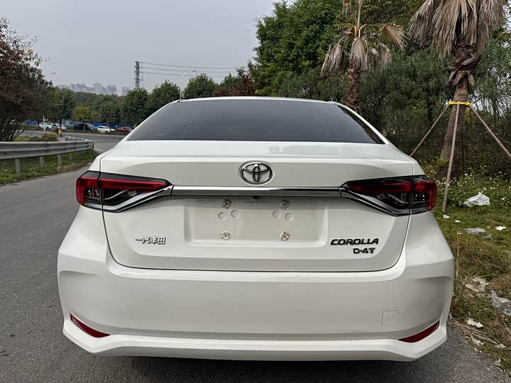 Фото 5 - Toyota Corolla