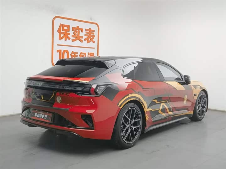 Фото 2 - Zeekr 001