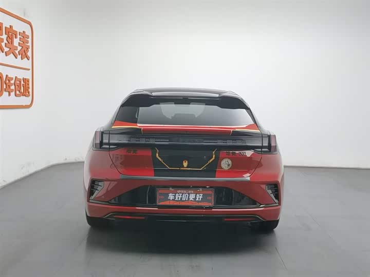 Фото 4 - Zeekr 001