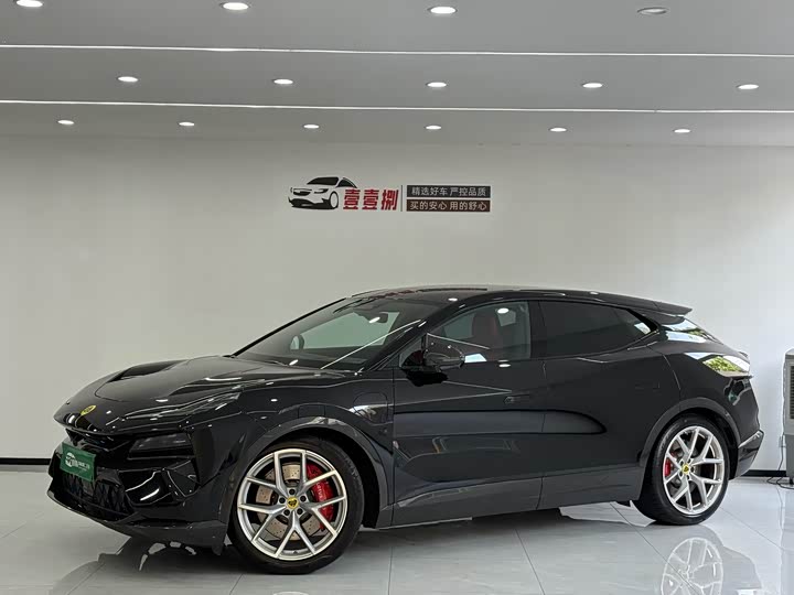 Фото 1 - Lotus Eletre